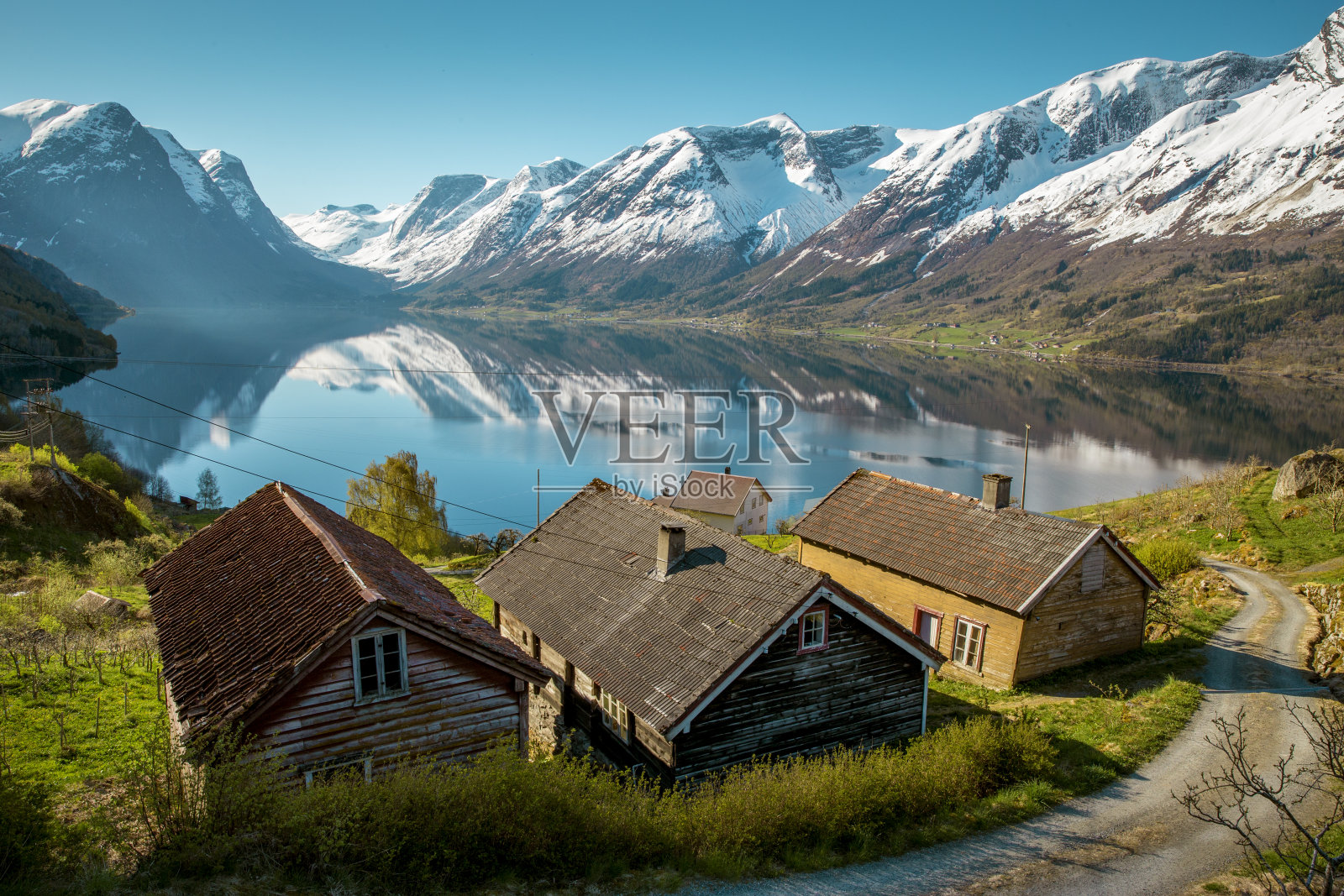 挪威春天的田园风光照片摄影图片