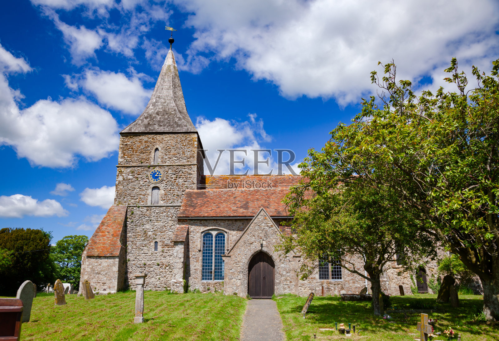 位于英国东南部马什肯特郡圣玛丽的圣母玛利亚教堂照片摄影图片
