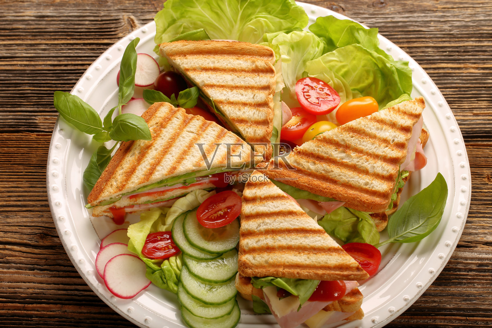 火腿和奶酪的新鲜三明治照片摄影图片