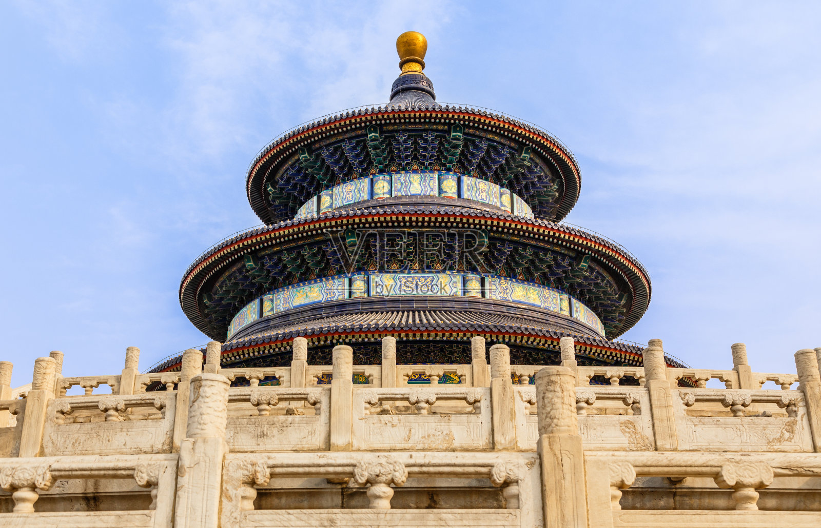 祈年殿与石柱栅栏在前景，天坛综合体，北京，中国照片摄影图片