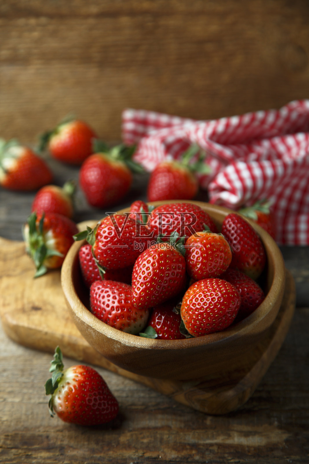 新鲜的草莓照片摄影图片