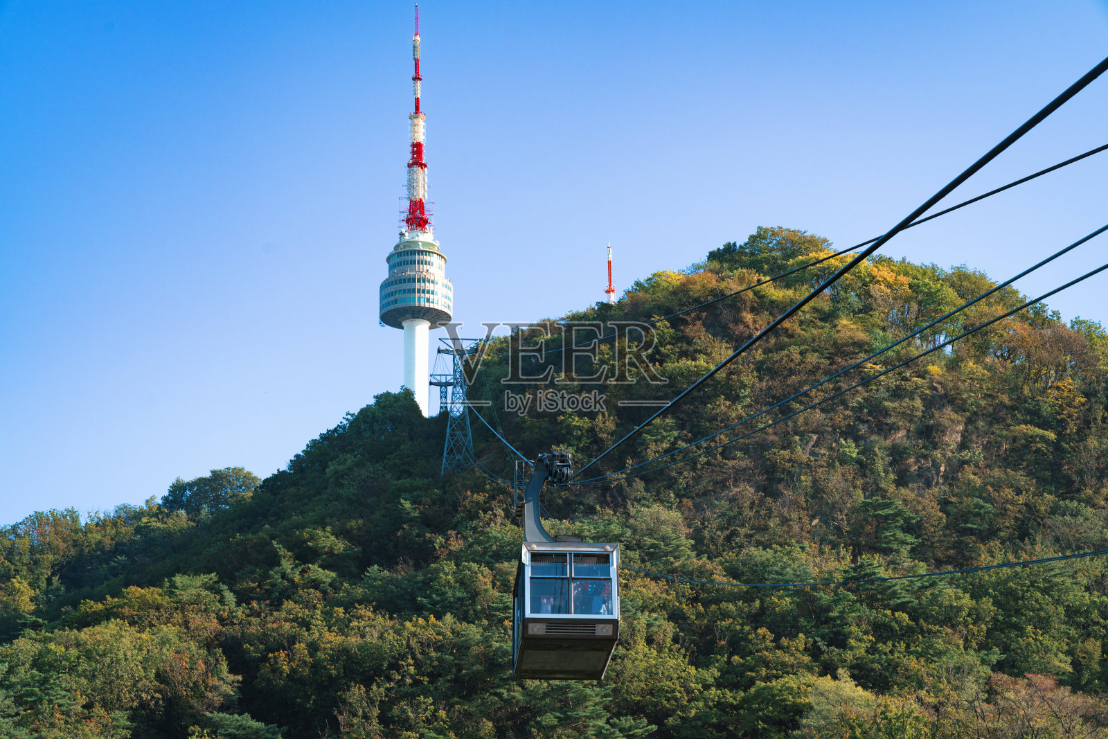 韩国首尔南山首尔塔缆车照片摄影图片