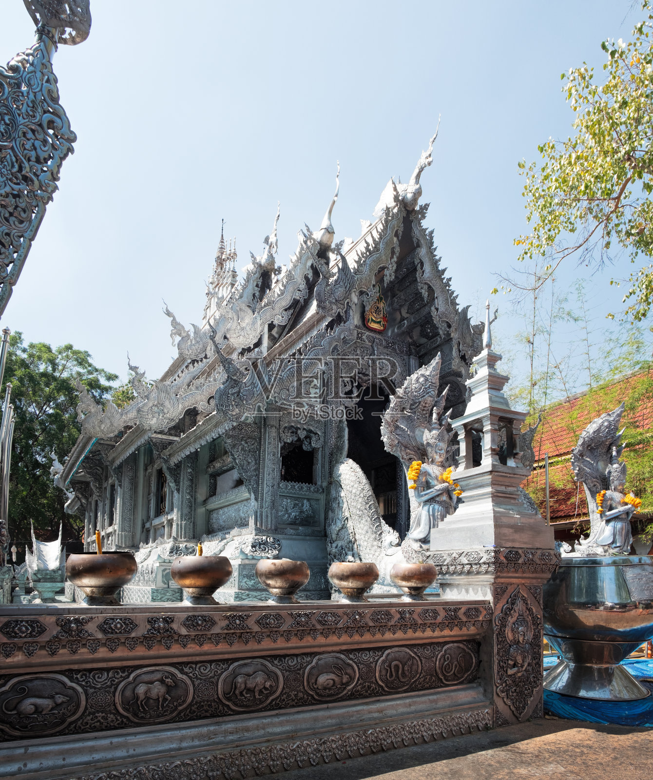 寺素潘寺或泰国的银庙照片摄影图片