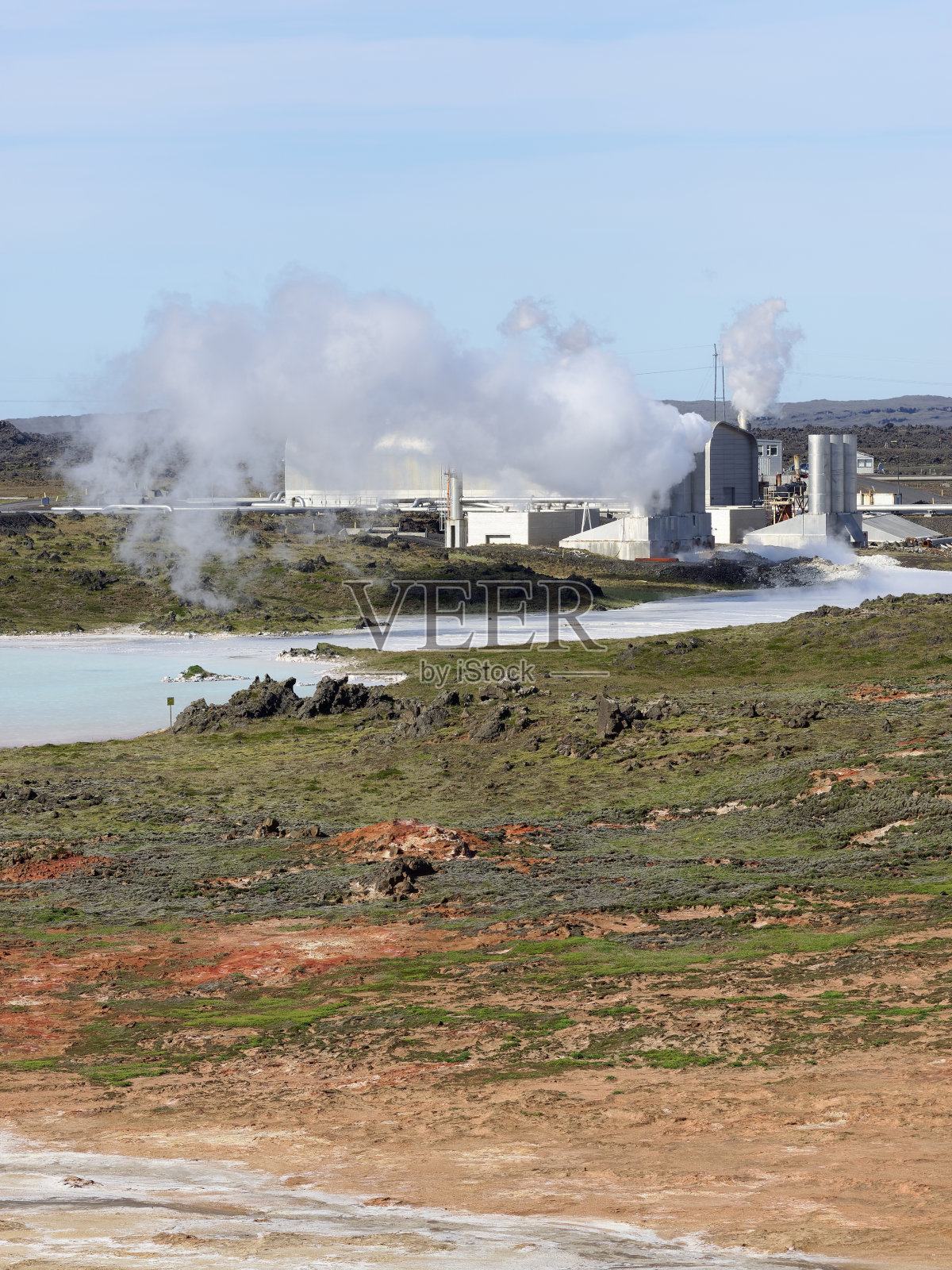 冰岛雷克雅内的地热发电厂照片摄影图片