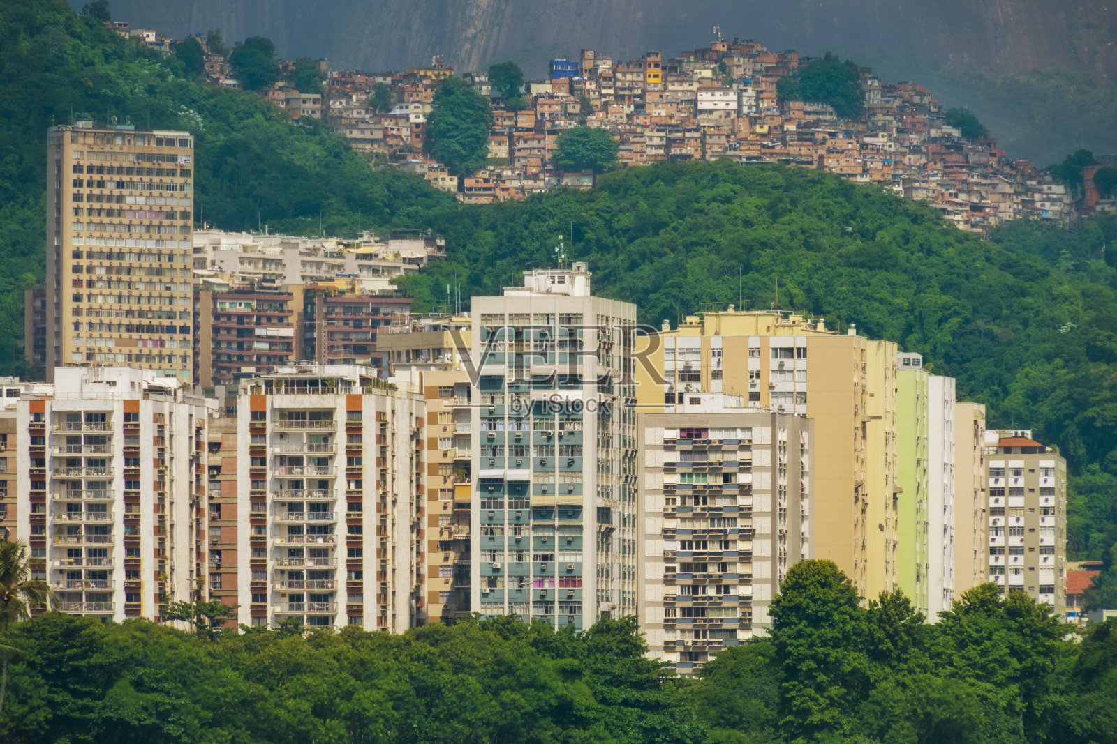里约热内卢，一个对比城市照片摄影图片