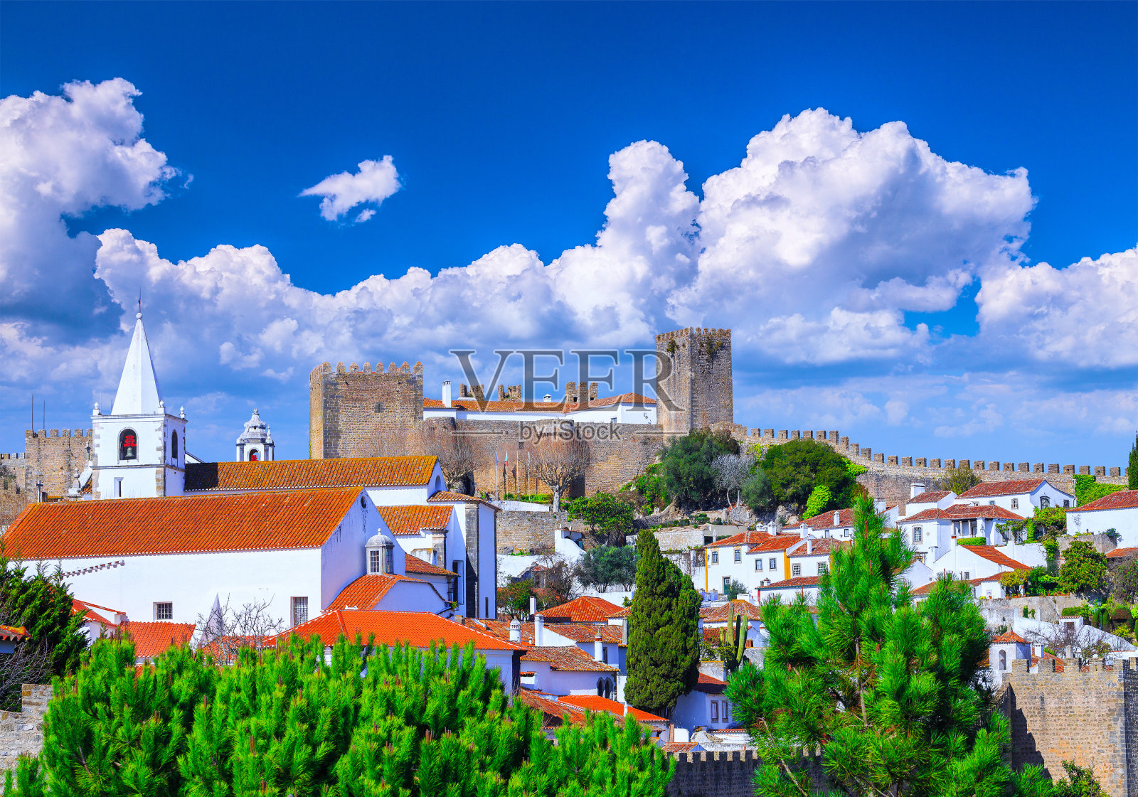 美丽的历史中心村庄奥比多斯。美妙浪漫的下午风景在阳光明媚的天气。葡萄牙中部的莱利亚区。照片摄影图片