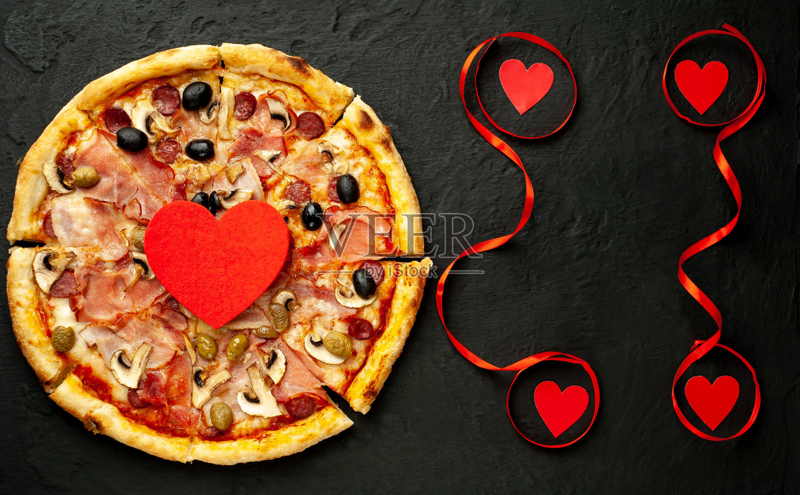 情人节披萨广告横幅的概念照片摄影图片