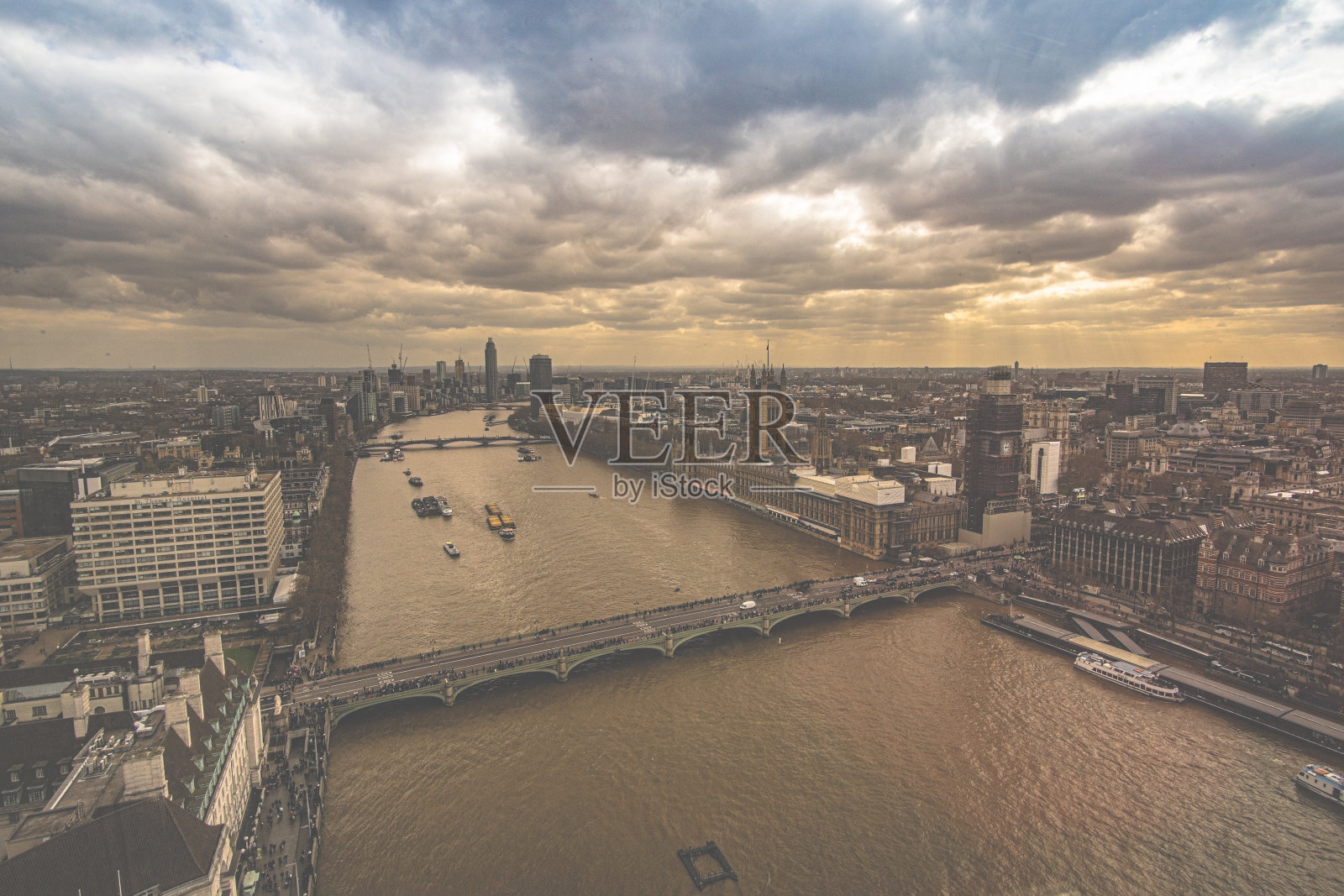 伦敦塔和伦敦眼的城市景观照片摄影图片