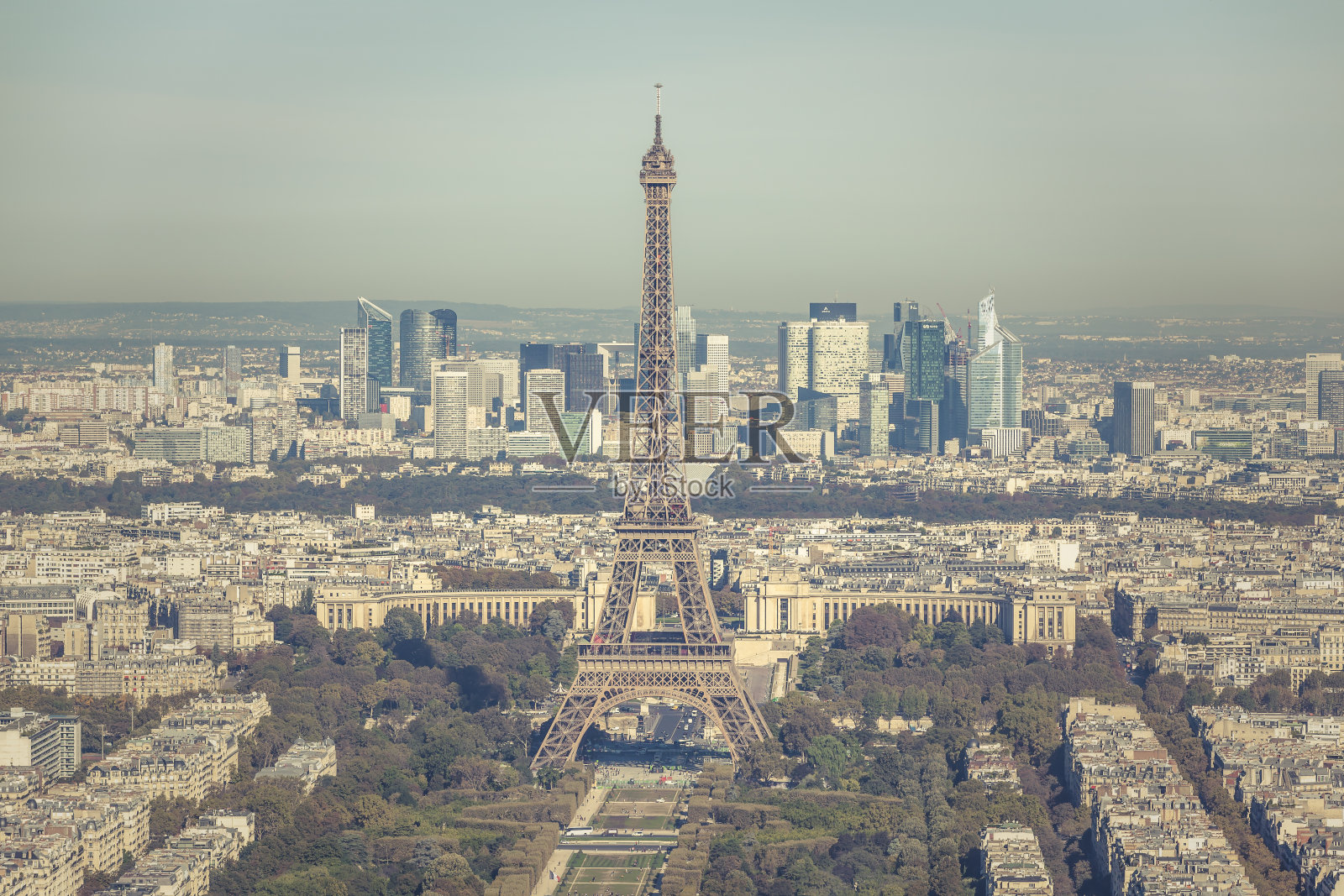 巴黎城市景观与埃菲尔铁塔，法国照片摄影图片