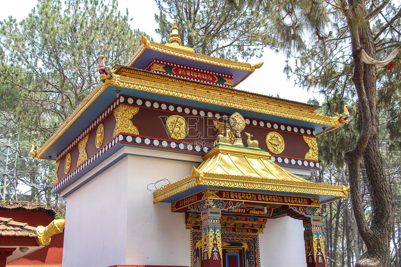 建筑风格为典型的佛教寺庙照片摄影图片