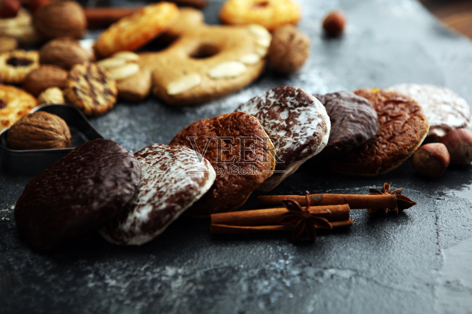 典型的德国姜饼，如Lebkuchen和Aachener Printen照片摄影图片