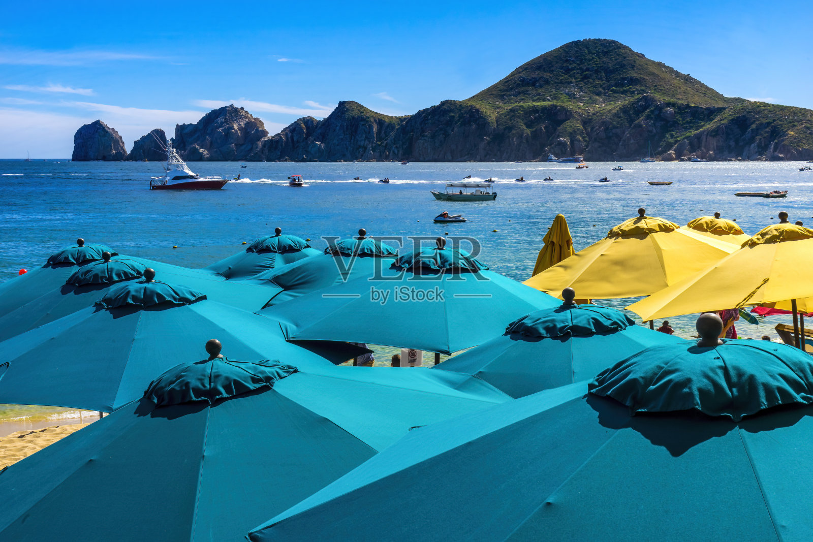 蓝色伞海滩餐厅船卡波圣卢卡斯墨西哥照片摄影图片