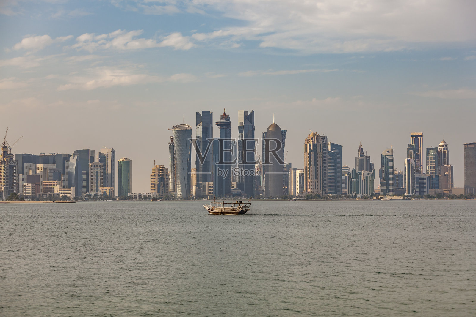 卡塔尔多哈的轮廓,照片摄影图片
