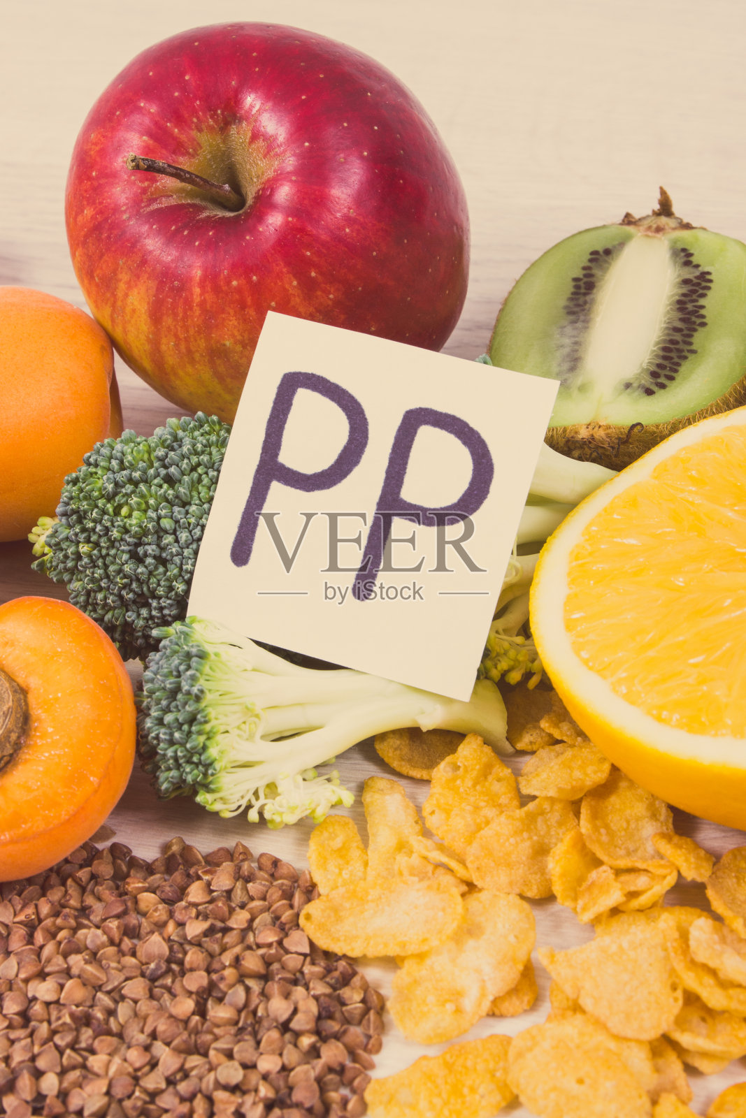 天然矿物质、维生素PP、维生素B3和膳食纤维为健康营养食品。的照片照片摄影图片