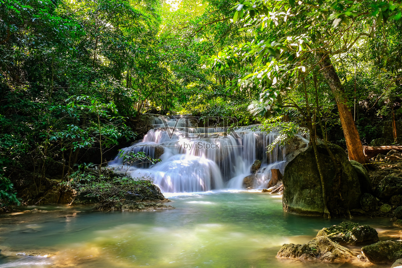 泰国国家公园四面瀑布一楼照片摄影图片
