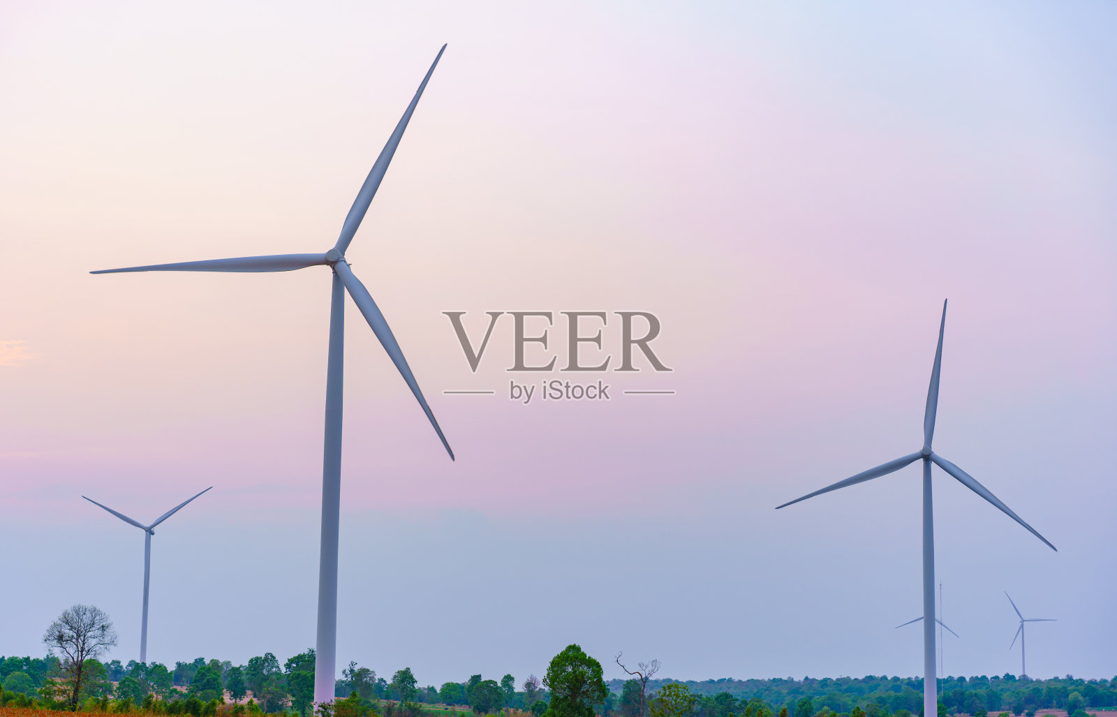 风力涡轮机可再生能源夏季与天空照片摄影图片