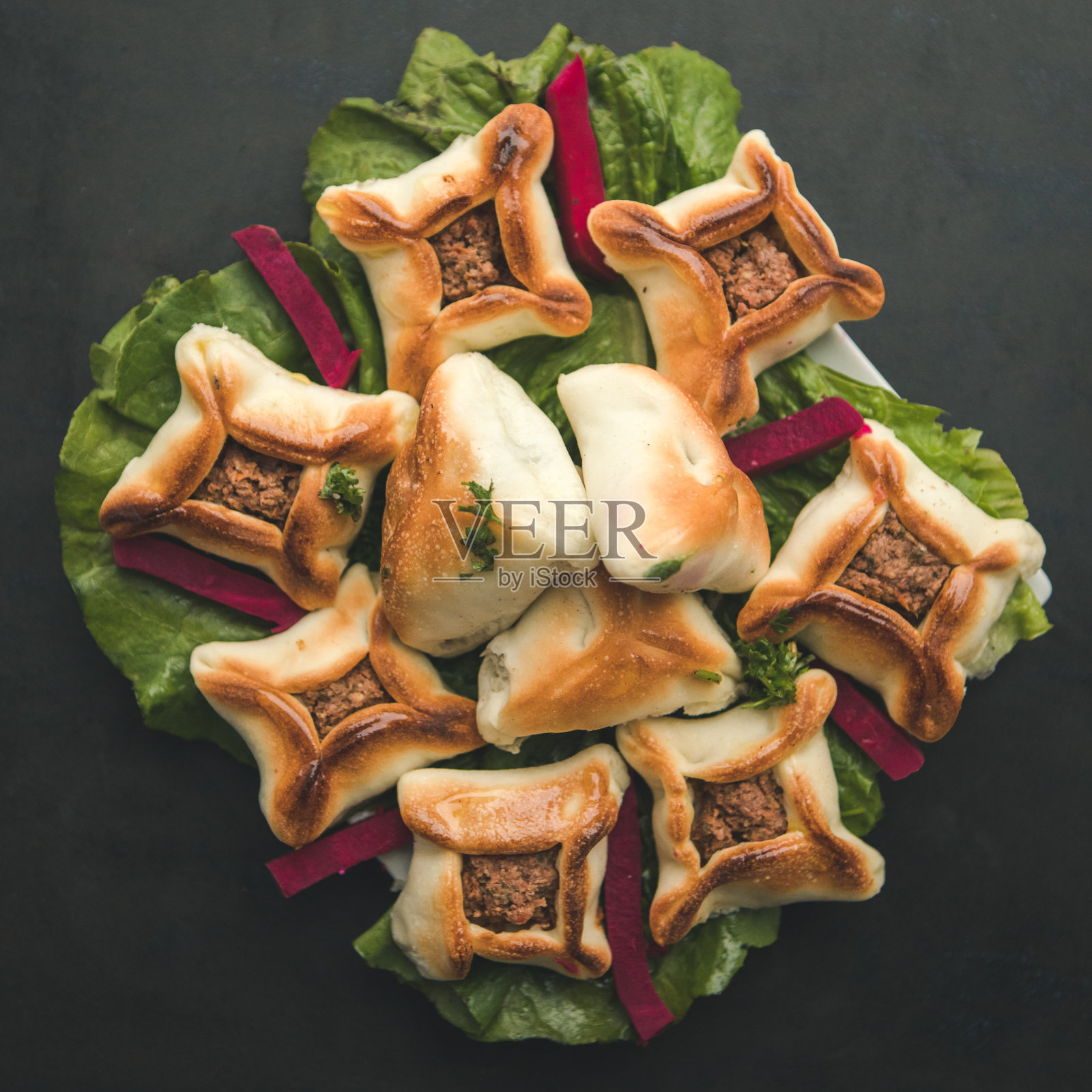 Sfeeha，传统黎巴嫩肉馅饼照片摄影图片