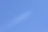 蓝天上白色飞机的痕迹素材图片